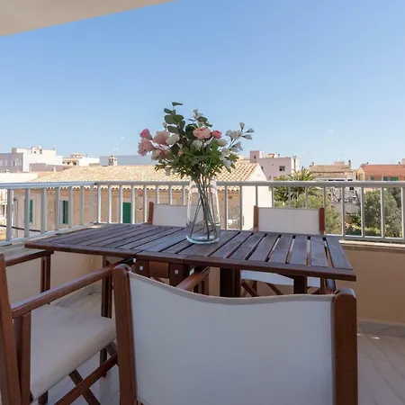 Edificio Colonia de Sant Jordi
